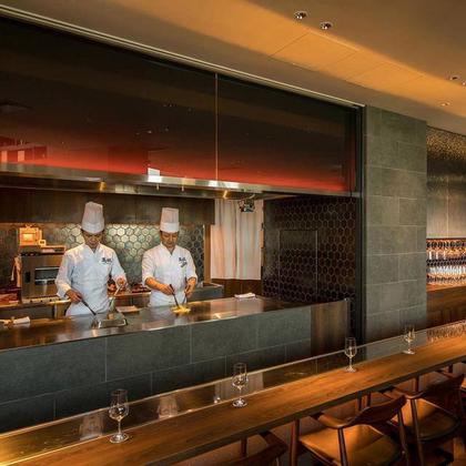 萬鉄(バンテツ) カレッタ汐留店(ホールスタッフ)【2387】/2387-1-hのアルバイト写真