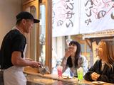 元祖海老出汁 もんじゃのえびせん 天満店(キッチンスタッフ)【3853】/3853-1-kのアルバイト写真