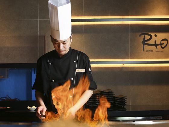 鉄板焼 リオ 大阪御堂筋店(キッチンスタッフ)【3834】/3834-1-kのアルバイト写真