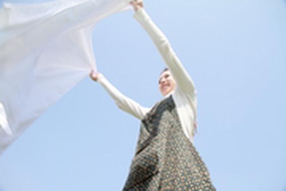 英国屋クリーニング 神河店(店舗受付)のアルバイト写真