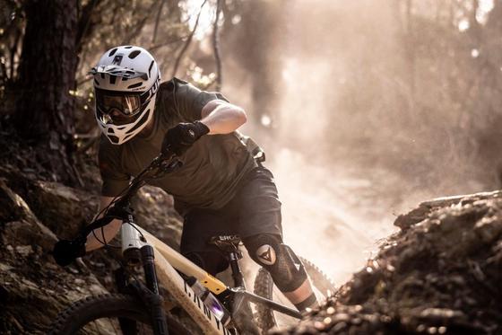 ダイネーゼストア 大阪(株式会社ユーロギア)のアルバイト写真