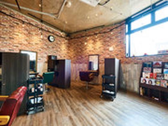 カットサロン　FACTのアルバイト写真