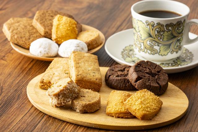 菓子販売スタッフ/人気スイーツ&ソフトクリーム販売!高時給でがっ...