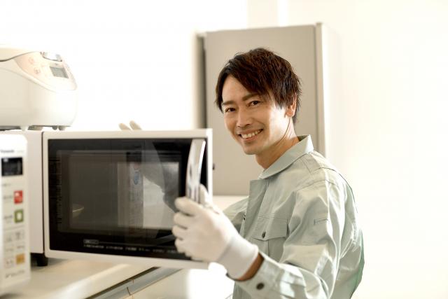 家電修理のアシスタント/＼家電メーカーの修理アシスタント/直行直...