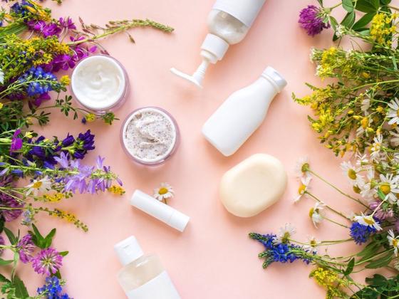 ファッション人材リンク株式会社札幌支店　HOUSE OF ROSE(ハウスオブローゼ)コスメ販売/さっぽろ東急百貨店324【FJL】のアルバイト写真