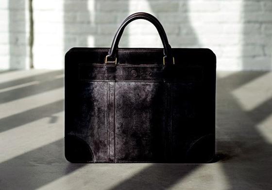 ファッション人材リンク株式会社 名古屋支店/スーツケースなどのビジネスバッグSHOP◇イオン東浦//日払い有【FJL】のアルバイト写真