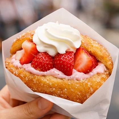 ファッション人材リンク株式会社　東京本社　揚げパン×スイーツSHOP　浅草店　FJL137-789【FJL】のアルバイト写真