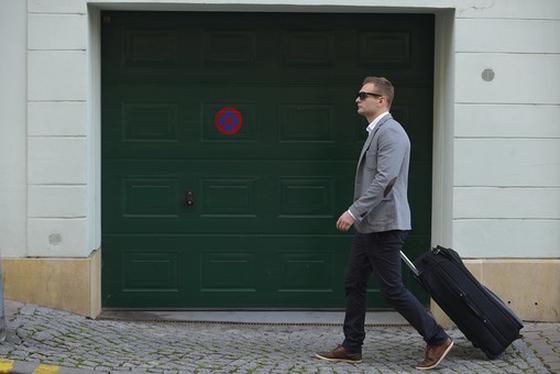 ファッション人材リンク株式会社　東京本社　アメリカを代表する紳士アパレルブランド　新丸の内ビルディング　FJL044-808【FJL】のアルバイト写真