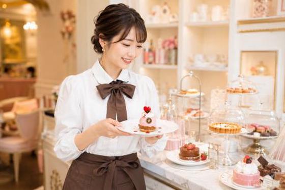 ファッション人材リンク株式会社　東京本社　キュートなカフェSHOP　日比谷シャンテ　FJL081-1797【FJL】のアルバイト写真