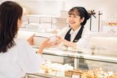 ファッション人材リンク株式会社　東京本社　可愛いパッケージ缶がオシャレな焼き菓子SHOP　エキュート渋谷　KSS014-982【FJL】のアルバイト写真