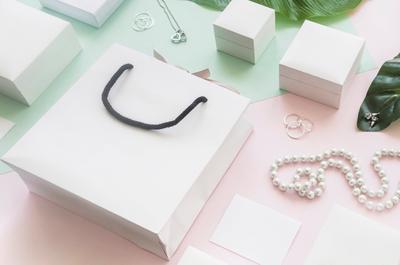 ファッション人材リンク株式会社　東京本社　可愛いデザインで人気◎ジュエリーSHOP　川崎ルフロン　SKJ050-1504【FJL】のアルバイト写真