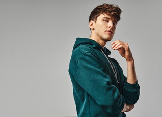 ファッション人材リンク株式会社 福岡支店/高時給*日週払いあり/人気アパレル販売★鳥栖アウトレット【FJL】のアルバイト写真