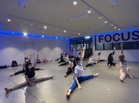 FOCUS  DANCE  STUDIO  平安通校のアルバイト写真