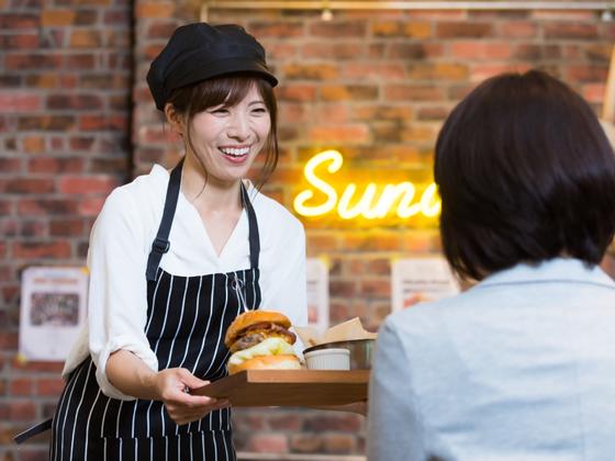 風月フーズ株式会社(金立サービスエリアスタッフ(上り))のアルバイト写真
