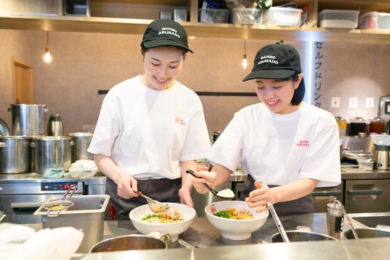 元祖油堂クリスタ長堀店_01[393]のアルバイト写真