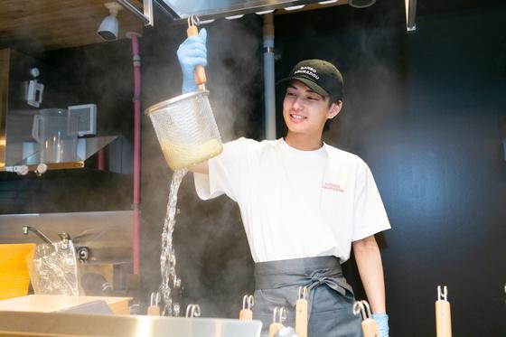 元祖油堂北千住東口店_01[234]のアルバイト写真