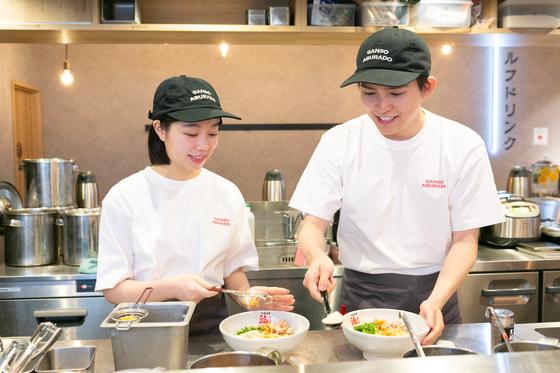 元祖油堂神谷町店_02[261]のアルバイト写真