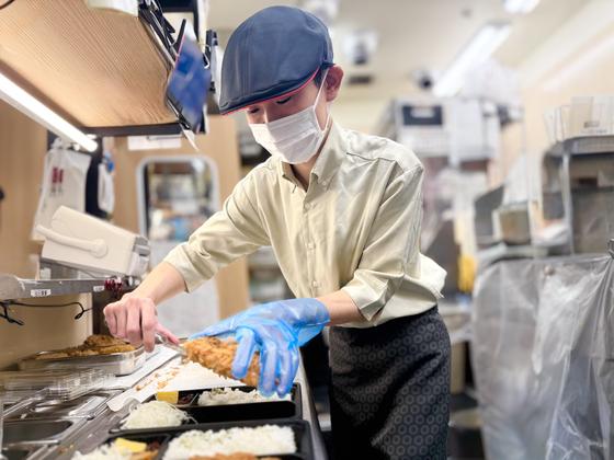 とんかつ新宿さぼてん 航空公園駅東口店GH/11370のアルバイト写真