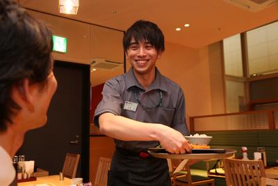 とんかつ新宿さぼてん 青森エルムの街店ＧＨ(学生)のアルバイト写真