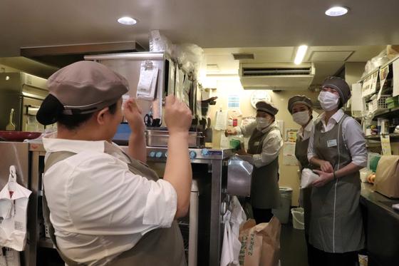 とんかつ新宿さぼてん 勝田台駅店GH/11846のアルバイト写真
