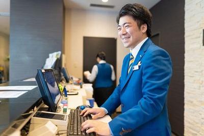 コンフォートホテル名古屋新幹線口 朝～お昼or夕方までの朝食準備/ホテル受付(アルバイト・パート)のアルバイト写真