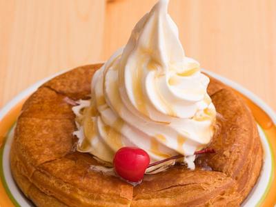 ＧＹＲＯ ＨＯＬＤＩＮＧＳ株式会社／コメダ珈琲店　新宿靖国通り店02のアルバイト写真