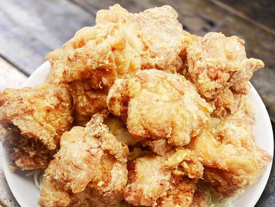 ＧＹＲＯ ＨＯＬＤＩＮＧＳ株式会社／小樽ザンギとサケ　半身揚げのジョニー03のアルバイト写真