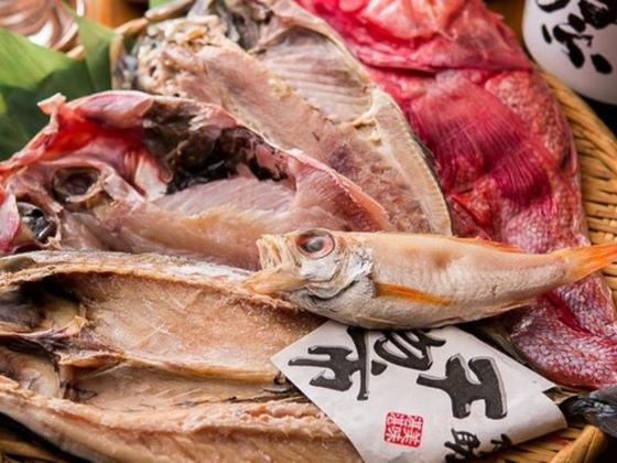 ＧＹＲＯ ＨＯＬＤＩＮＧＳ株式会社／ひもの屋　川崎銀柳街入口02のアルバイト写真