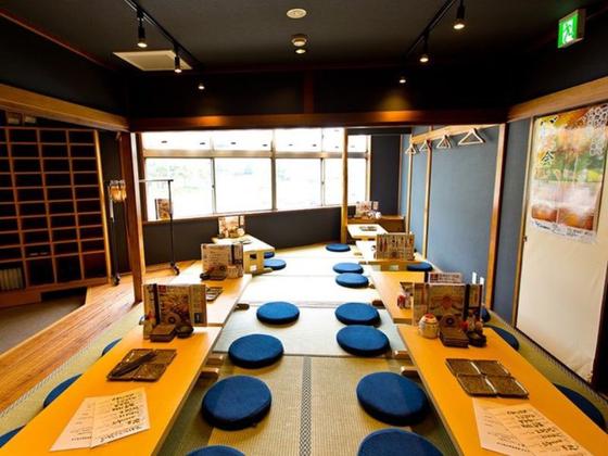 ＧＹＲＯ ＨＯＬＤＩＮＧＳ株式会社／ひもの屋　新木場総本店03のアルバイト写真