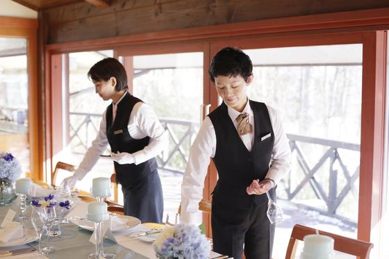 軽井沢ホテルブレストンコート バンケットのアルバイト写真