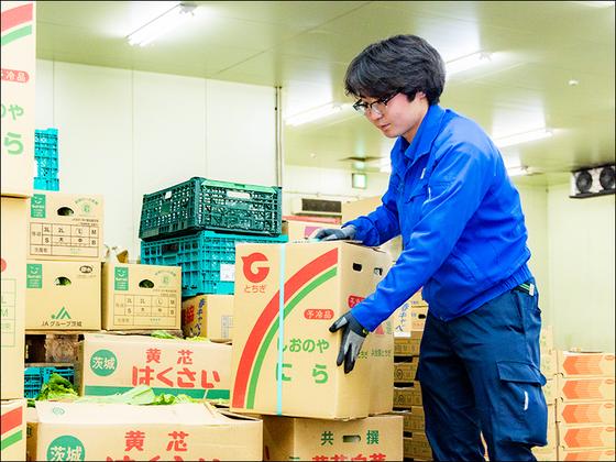 芳誠流通株式会社 大田営業所／増トンドライバー【４の２】鶴見区エリア001のアルバイト写真
