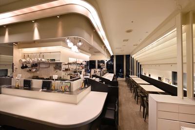 8th sea oysterbar ミント神戸店のアルバイト写真