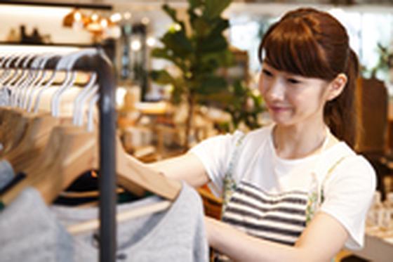 株式会社iDA/3095896 週2~【フォーシス&カンパニー】ドレスコーディネーター 甲府のアルバイト写真