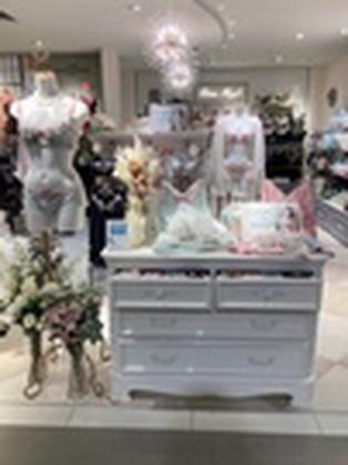 リサマリ 梅田大丸店のアルバイト写真