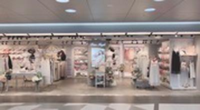リサマリ ゲートウォーク店のアルバイト写真