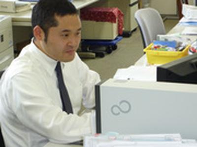 宝くじ売り場のアルバイト写真