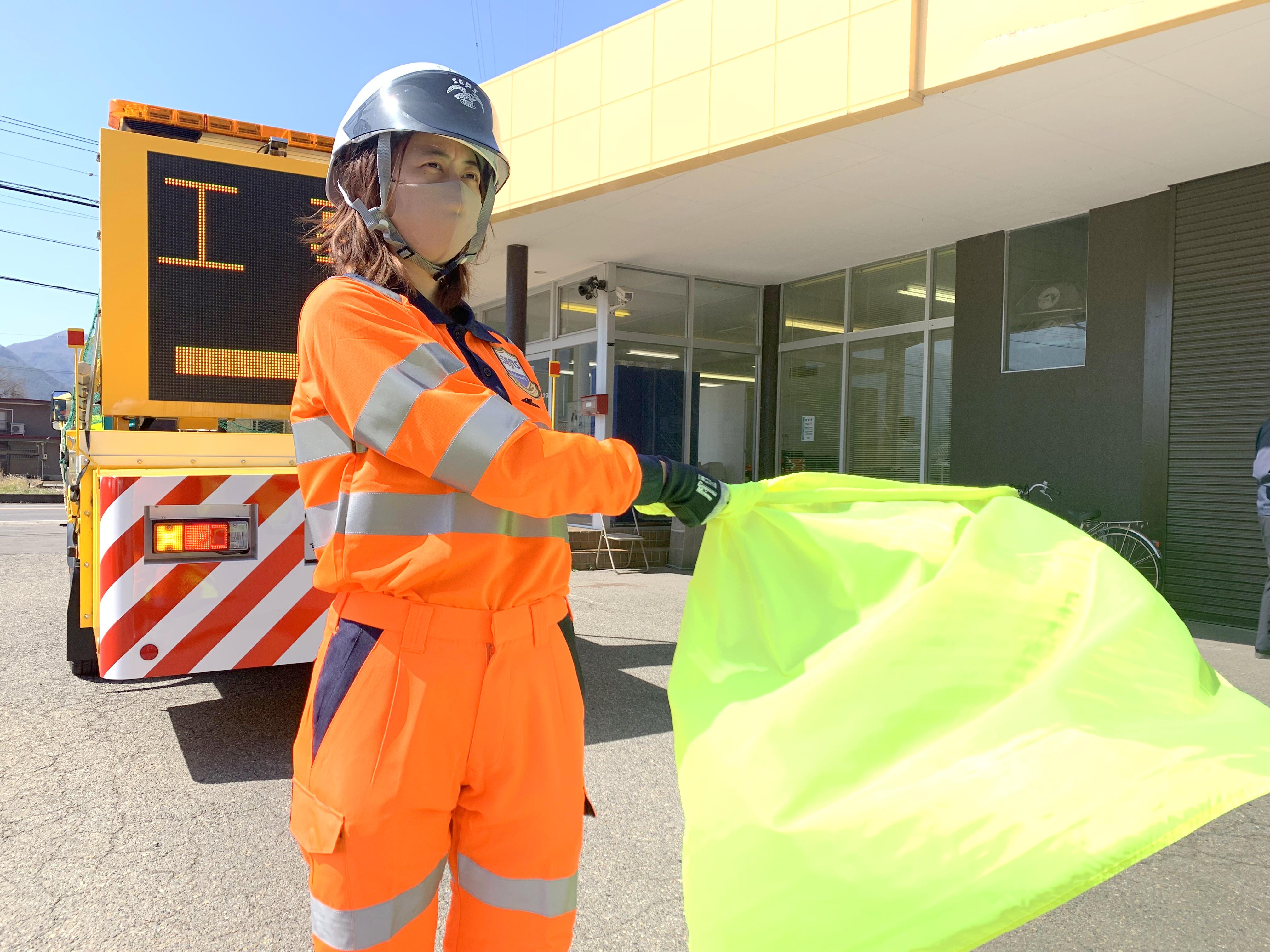 株式会社シムックス　福島営業所　＠高速道路の警備STAFFの求人画像