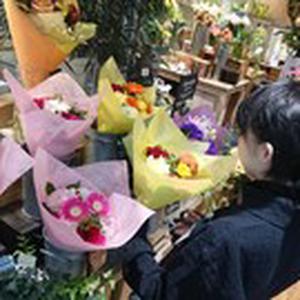 Flower Shop KEIO 永山店のアルバイト写真