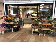 Flower Shop KEIO 吉祥寺店のアルバイト写真1