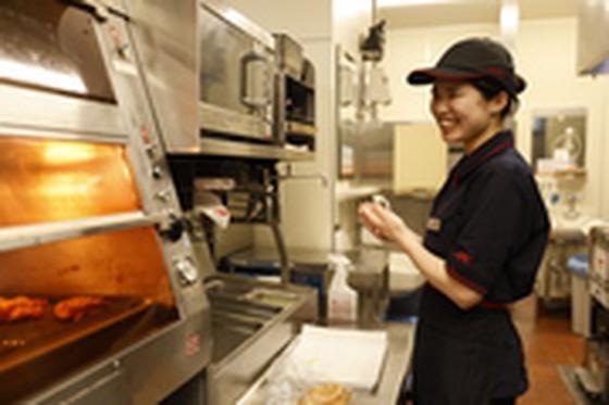 ケンタッキーフライドチキン 越谷駅前店(キッチンスタッフ)のアルバイト写真