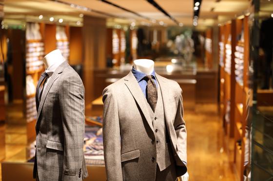 SUIT SELECT ジョイパーク泉ヶ丘[598]のアルバイト写真