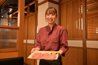 カルビ一丁富士店（株式会社甲羅）ホールスタッフ[038]のアルバイト写真