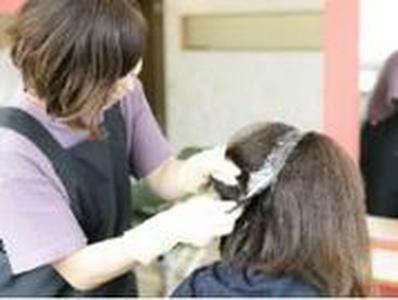 ヘアカラー専門店カラープラス 中村店(パート)のアルバイト写真