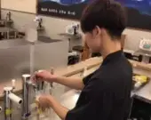 餃子の味よし 渋谷道玄坂店(ホール)のアルバイト写真2