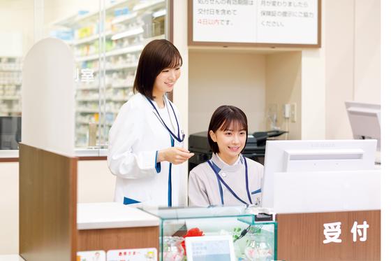 クスリのアオキ 上柴東薬局/医療事務パート(遅番)のアルバイト写真