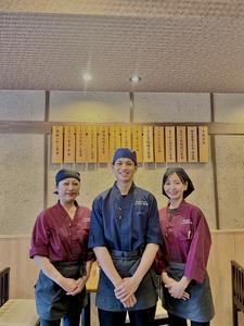 炭火焼干物定食 しんぱち食堂 神戸サンプラザ店のアルバイト写真