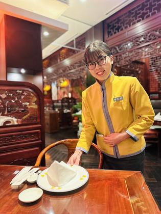 株式会社萬珍樓(ホールスタッフ)のアルバイト写真