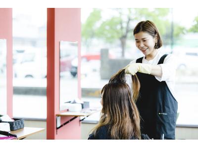 ヘアカラー専門店カラープラス　越前店のアルバイト