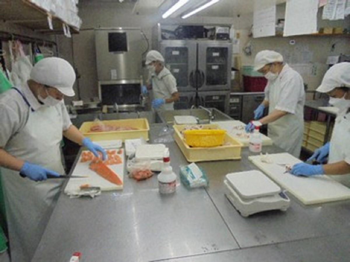 【子育てママさん＆主婦さん多数活躍中】たくさんの店舗を支えるセン...