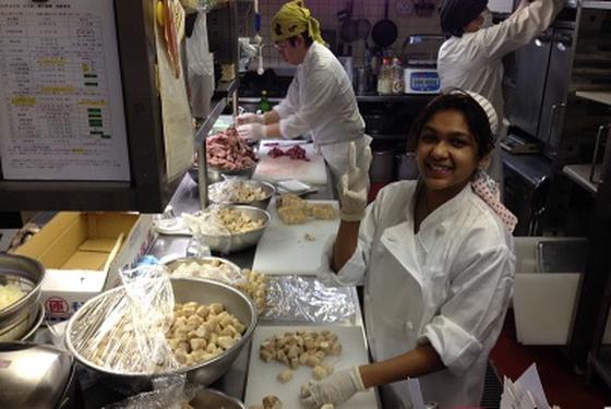 株式会社三六 セントラルキッチン事業部のアルバイト写真